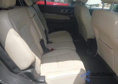 2016 Ford Explorer Platinum z USA, uszkodzony, nr VIN 1FM5K8HT5GGA69115